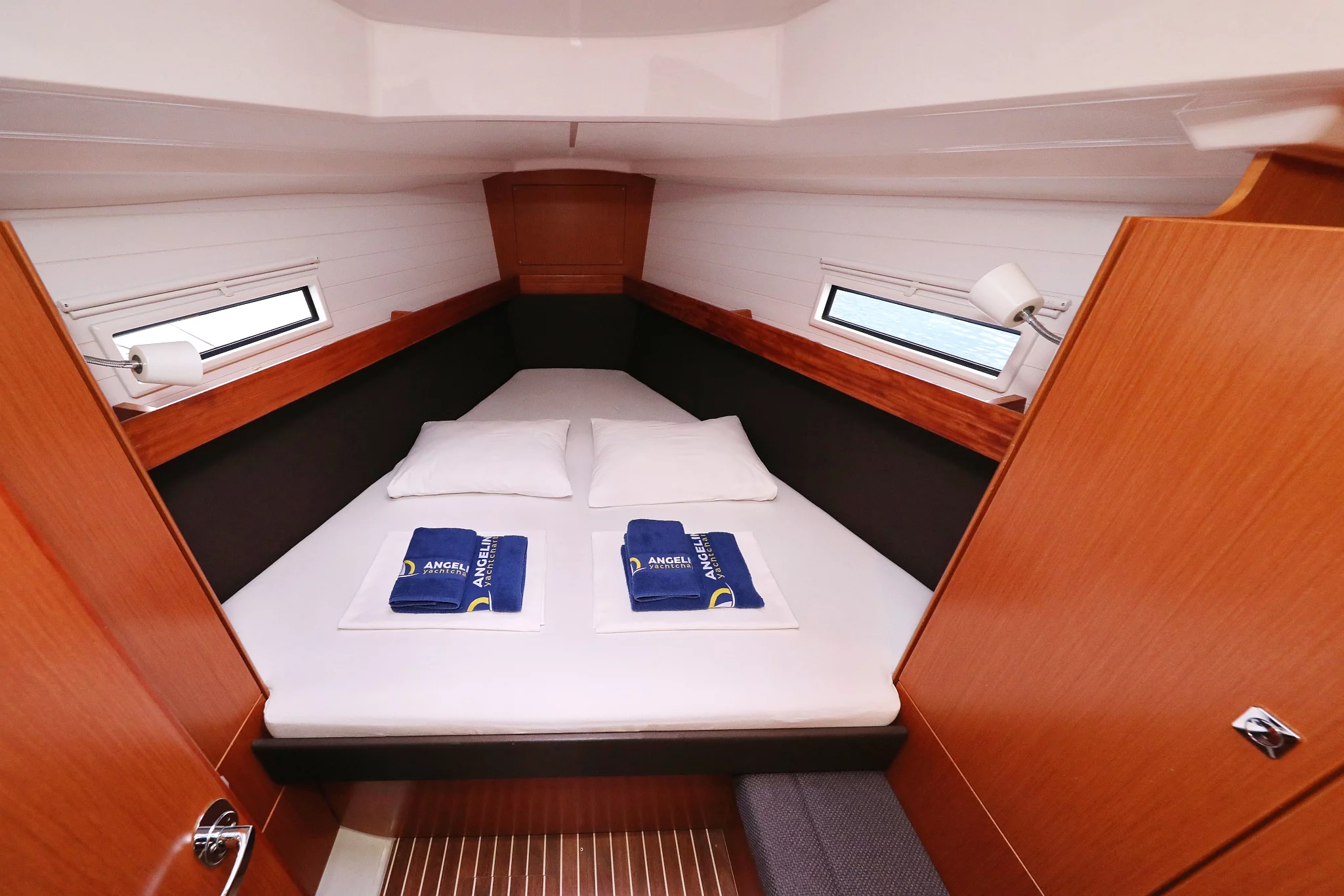 Bavaria Cruiser 37 - 3 cab. (Jazz Band)  - 30