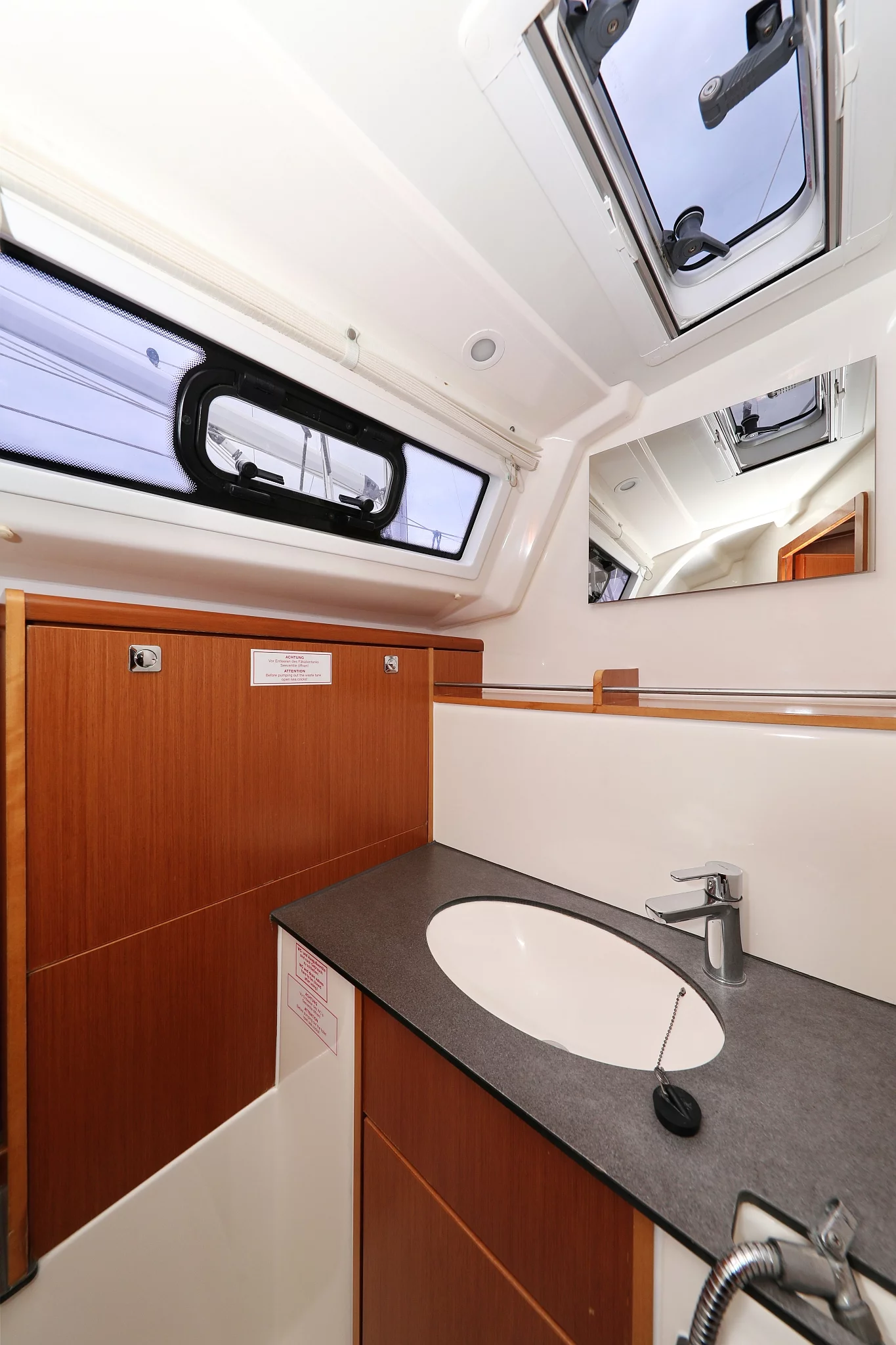 Bavaria Cruiser 37 - 3 cab. (Jazz Band)  - 34