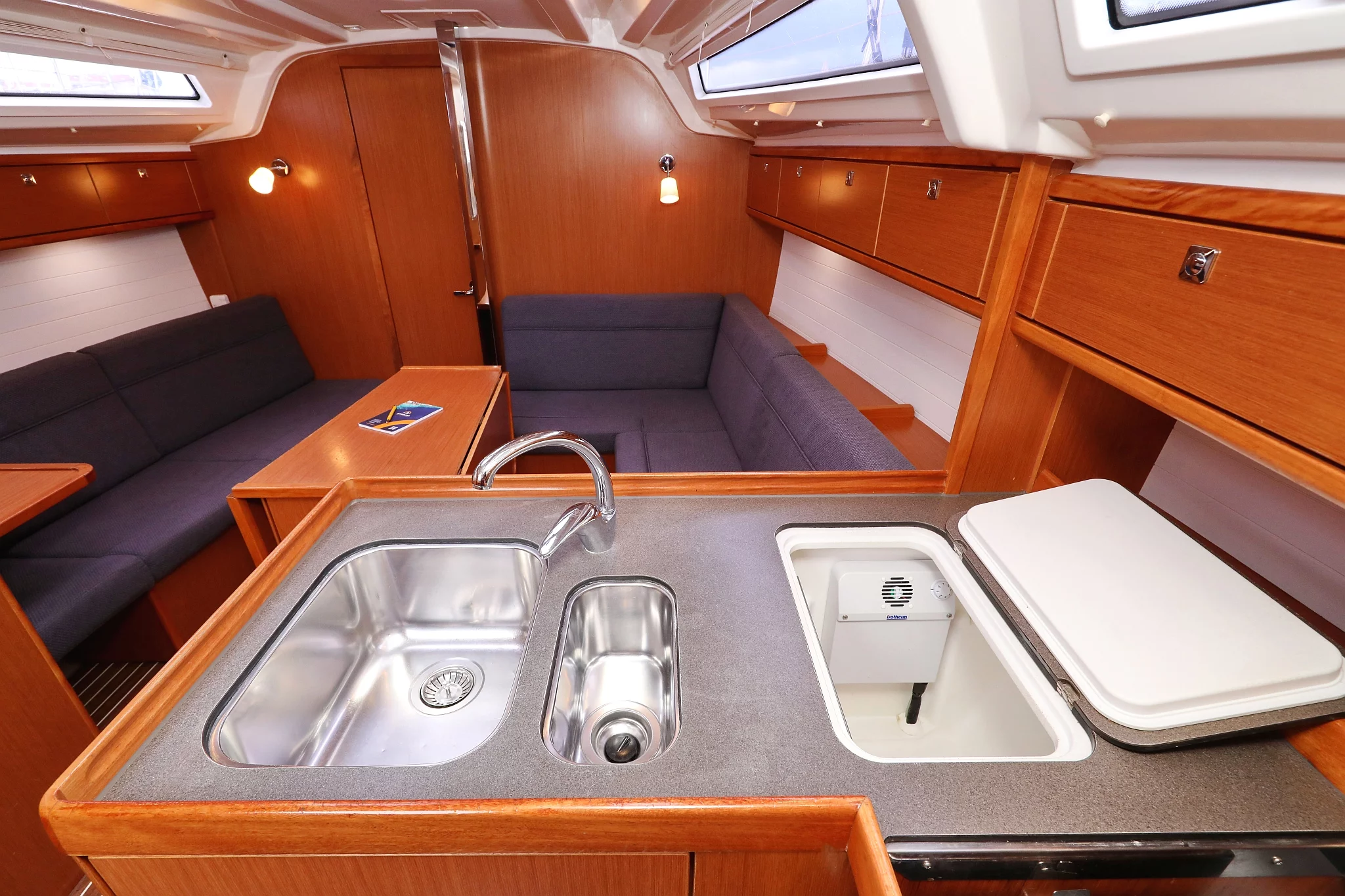 Bavaria Cruiser 37 - 3 cab. (Jazz Band)  - 38