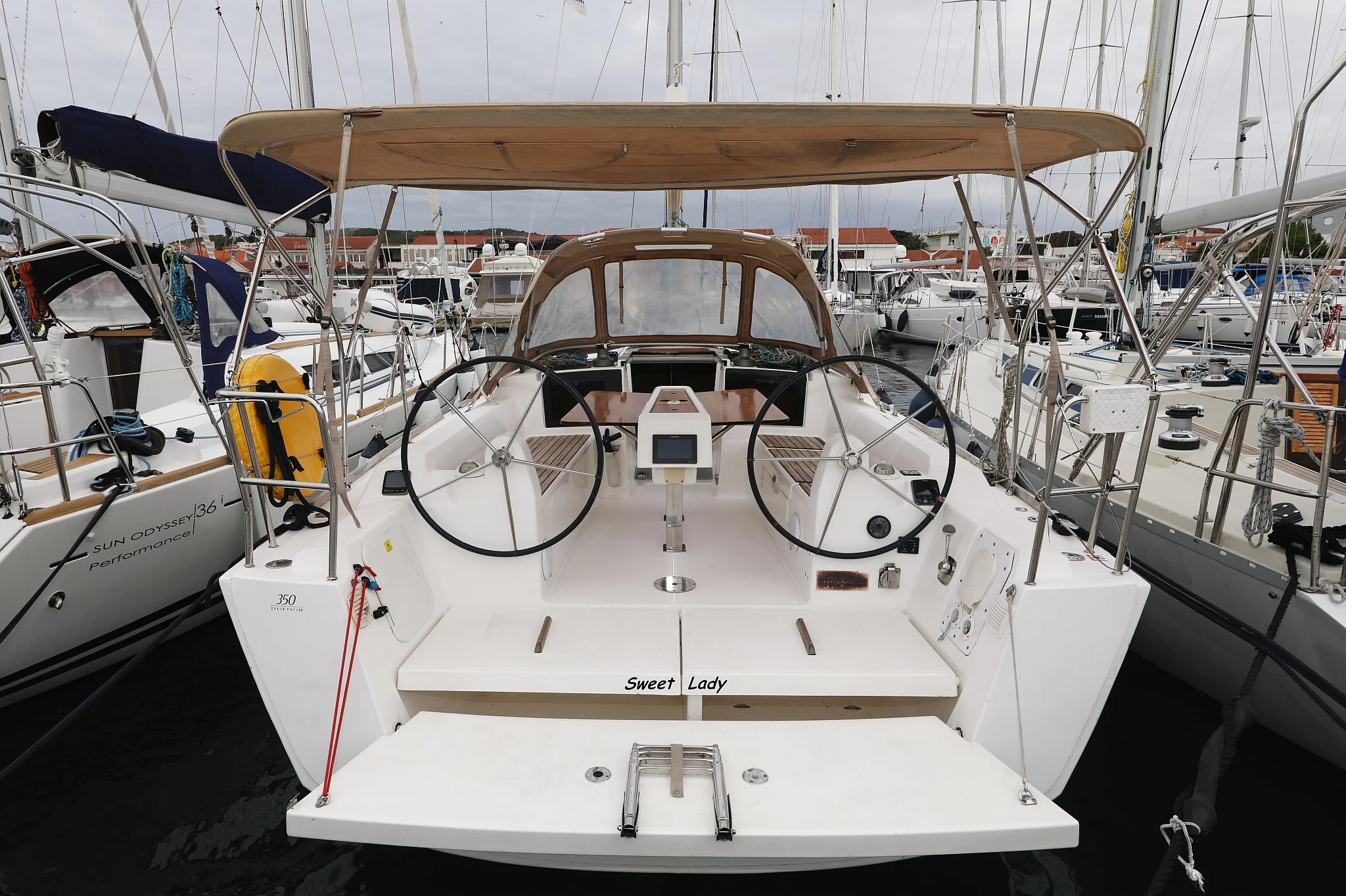 Dufour 350 GL (Sweet Lady)  - 2