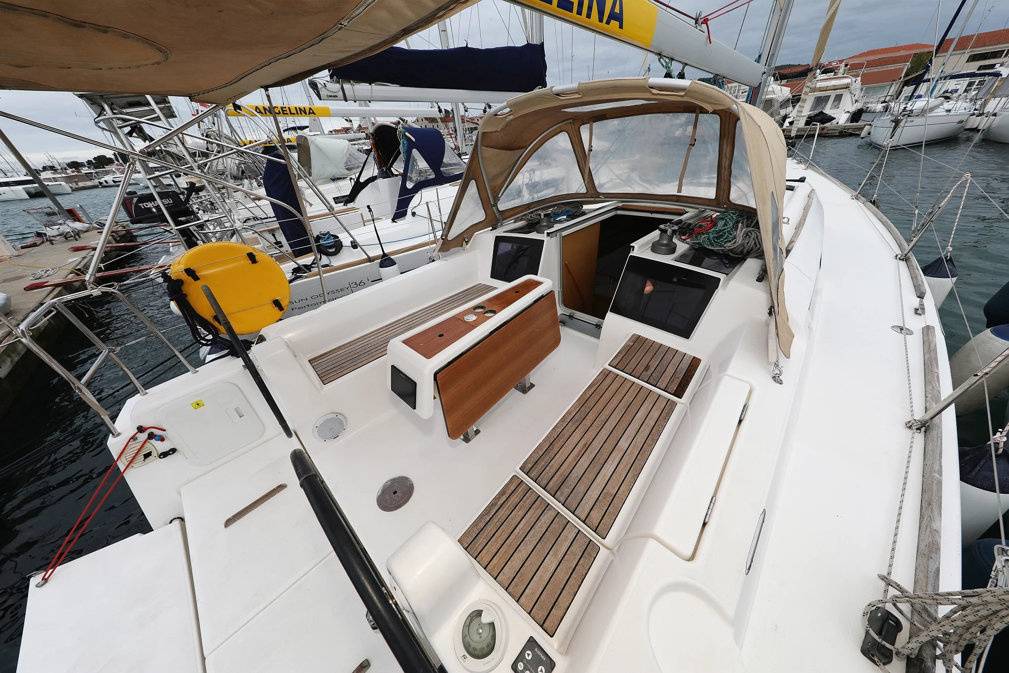 Dufour 350 GL (Sweet Lady)  - 3