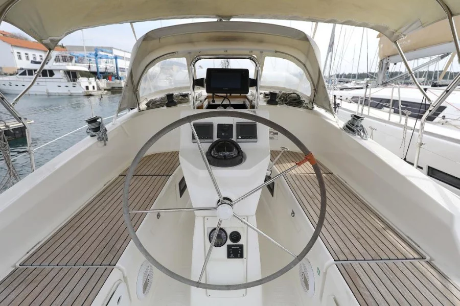 Bavaria Cruiser 36 (Mira)  - 2