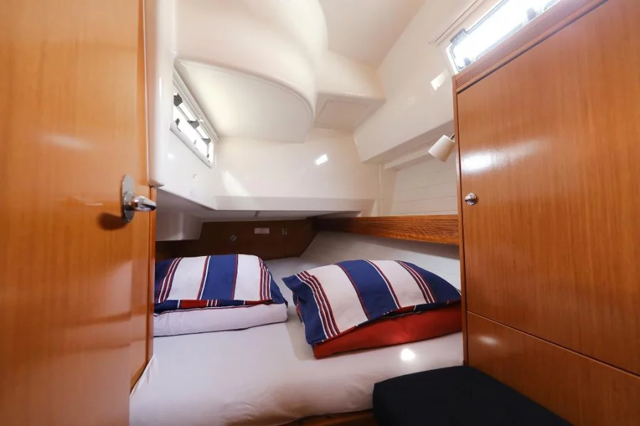 Bavaria Cruiser 36 (Mira)  - 10