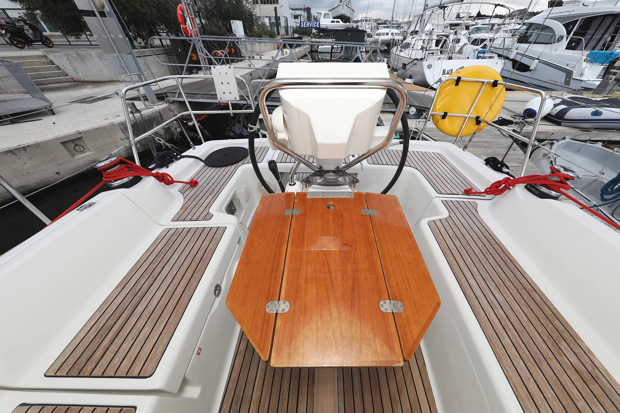 Oceanis 34 (Star Elisabeth)  - 8