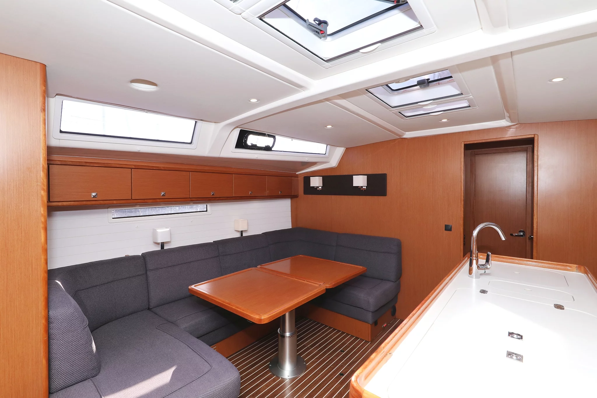 Bavaria Cruiser 56 - 5 + 1 cab. (Star Romeo)  - 12