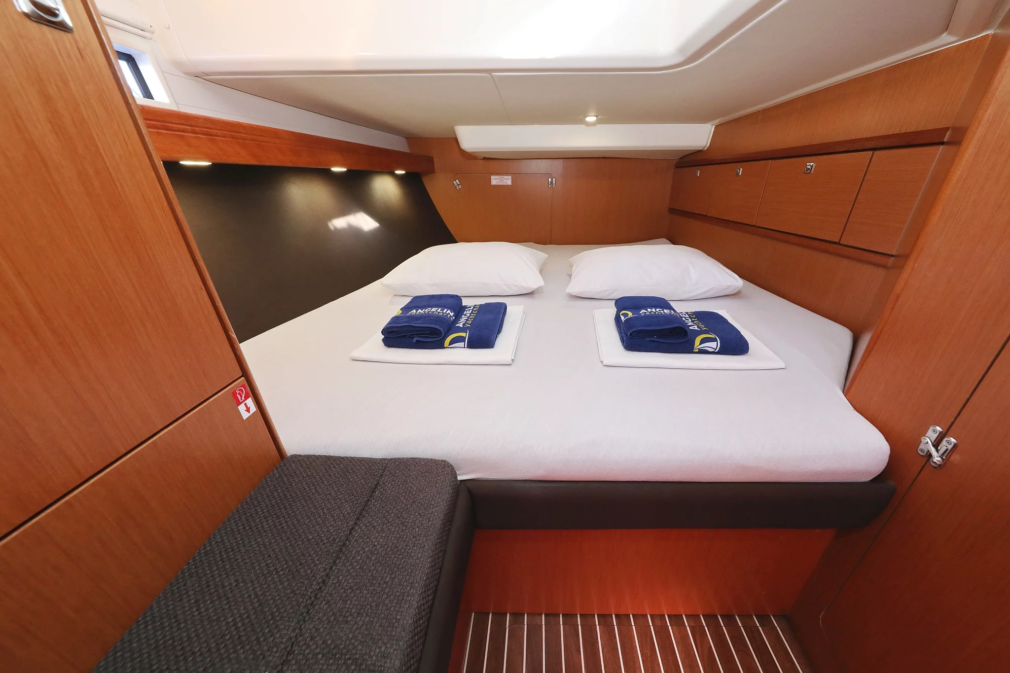 Bavaria Cruiser 56 - 5 + 1 cab. (Star Romeo)  - 22