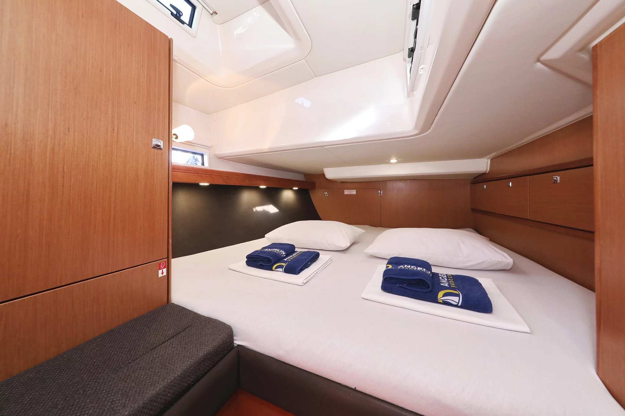 Bavaria Cruiser 56 - 5 + 1 cab. (Star Romeo)  - 24
