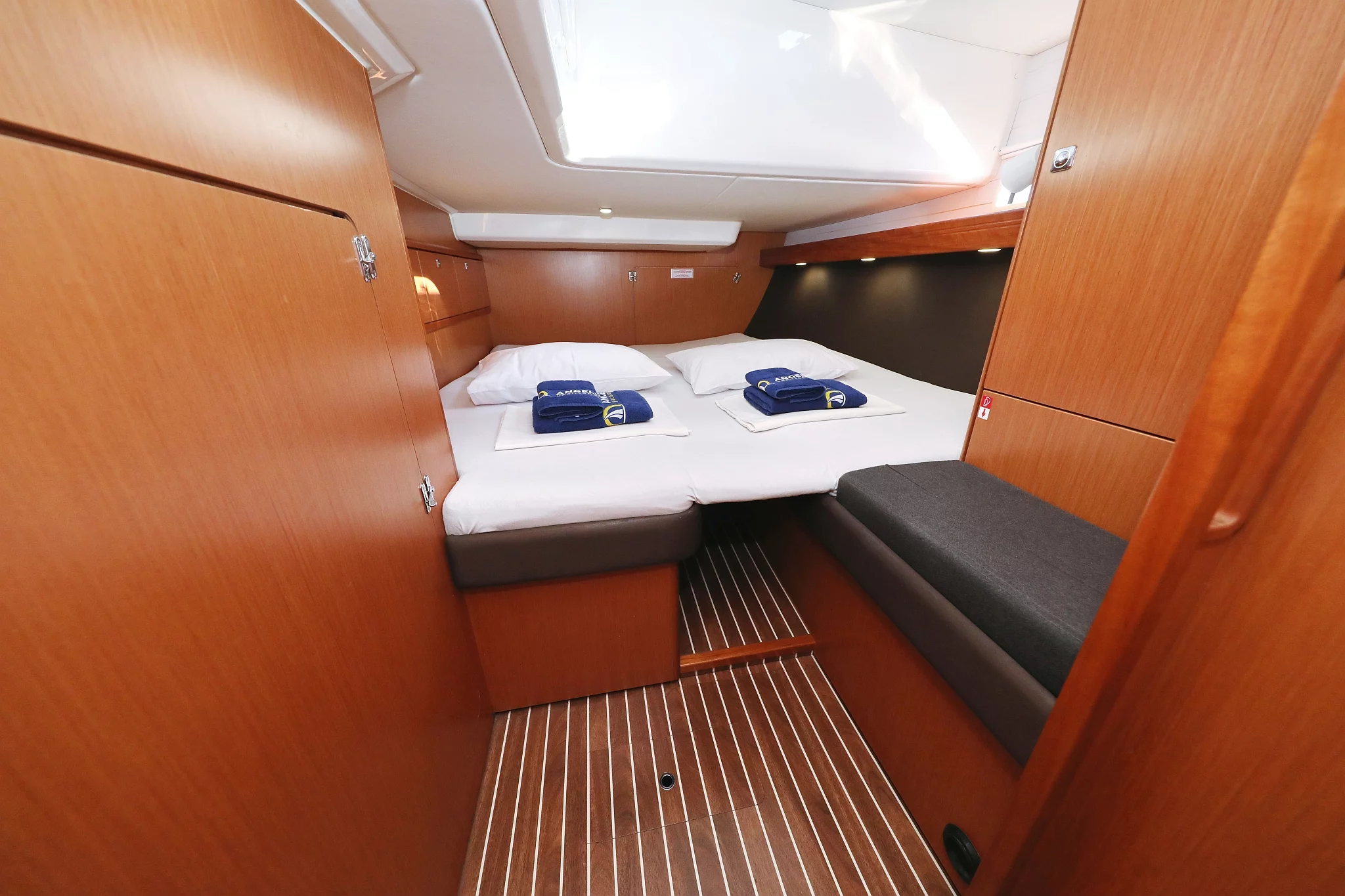Bavaria Cruiser 56 - 5 + 1 cab. (Star Romeo)  - 25