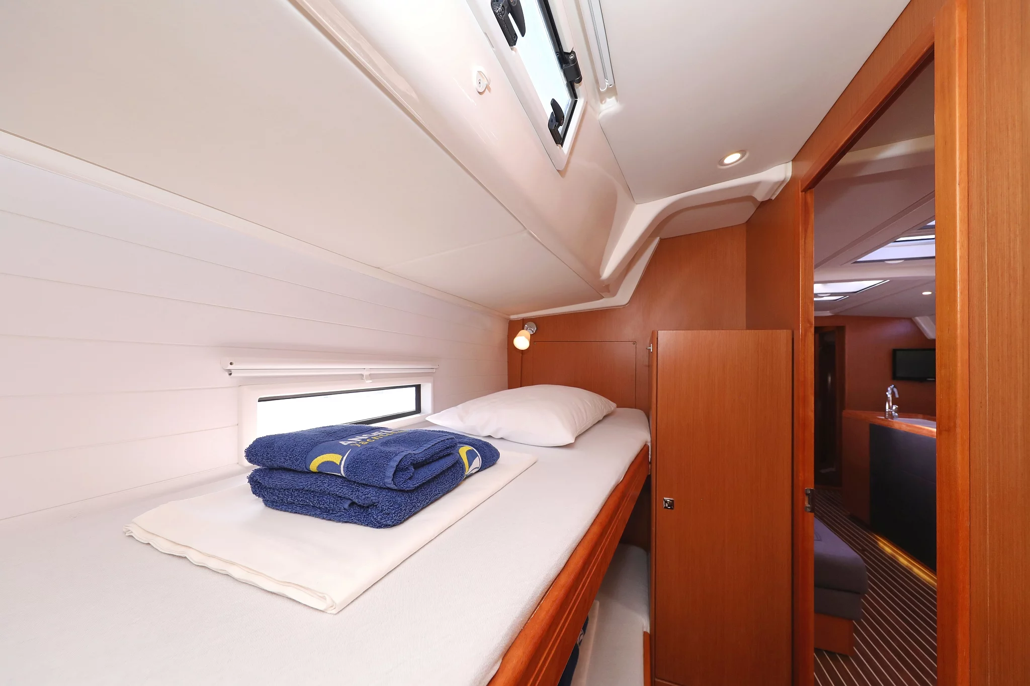 Bavaria Cruiser 56 - 5 + 1 cab. (Star Romeo)  - 28
