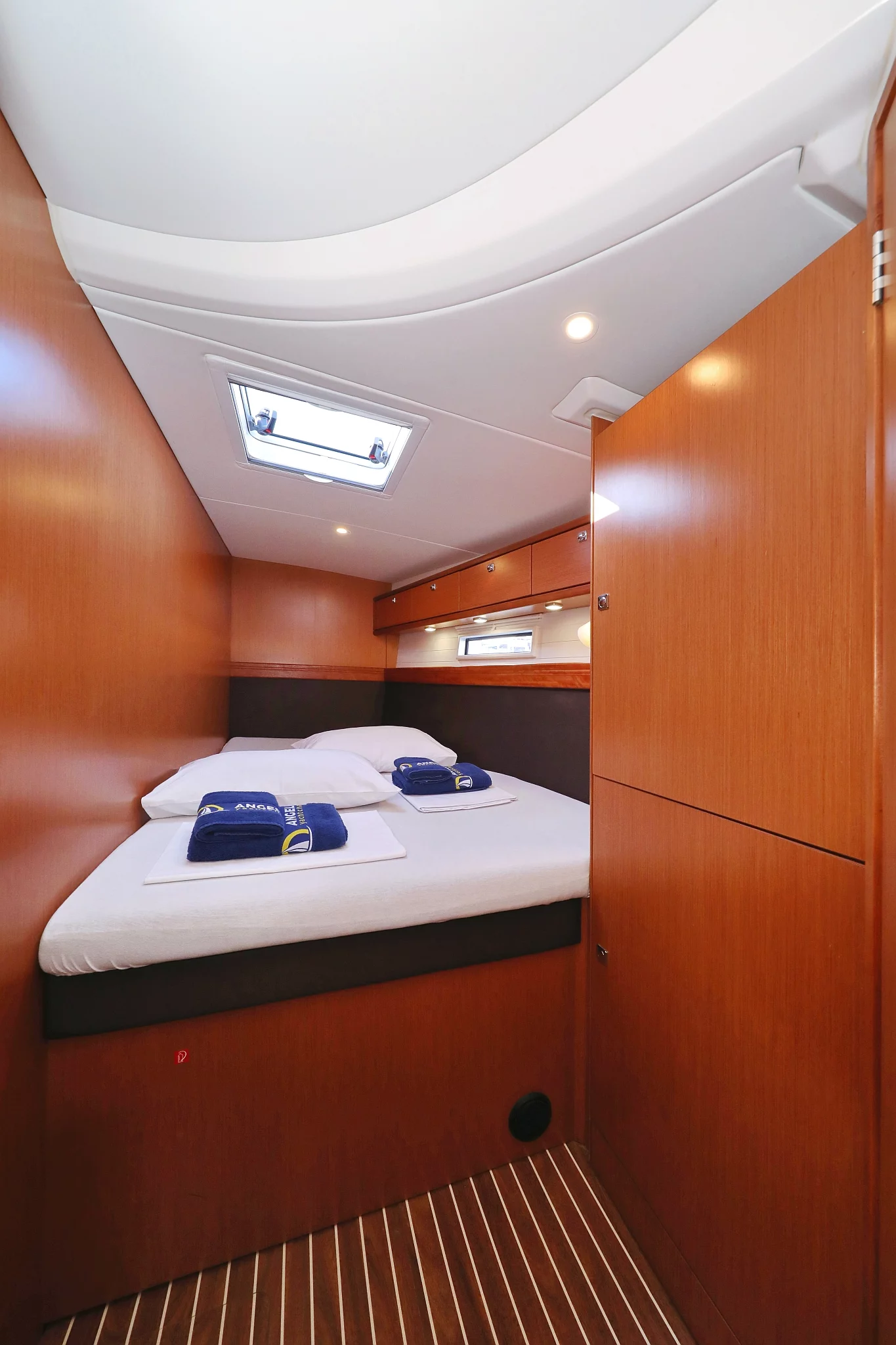 Bavaria Cruiser 56 - 5 + 1 cab. (Star Romeo)  - 29