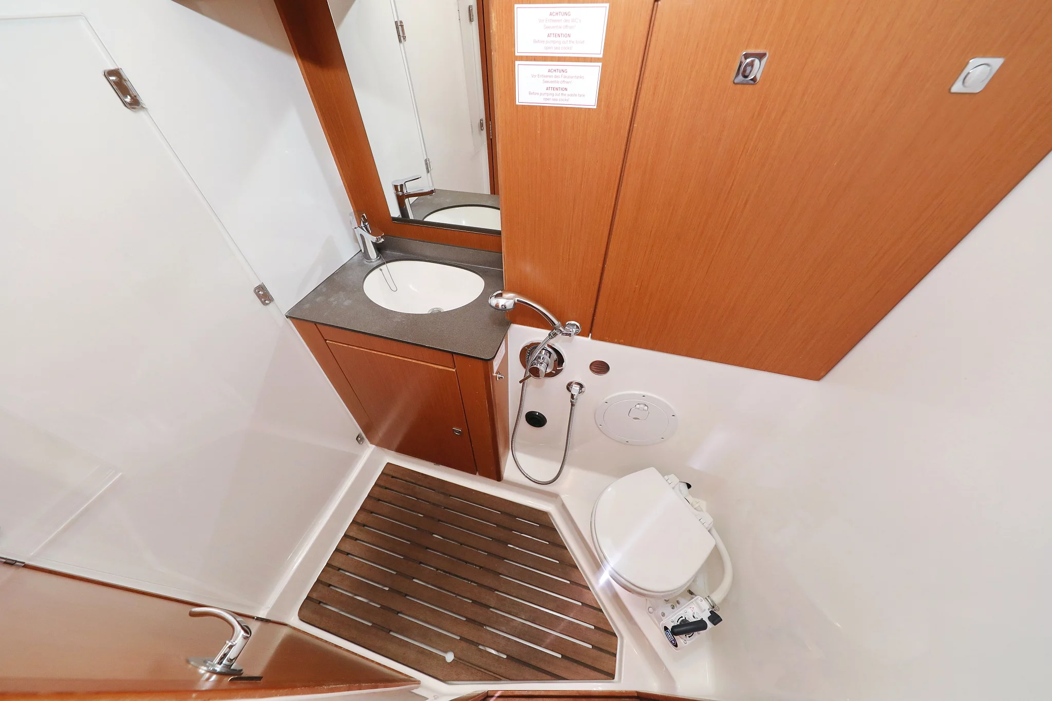 Bavaria Cruiser 56 - 5 + 1 cab. (Star Romeo)  - 34