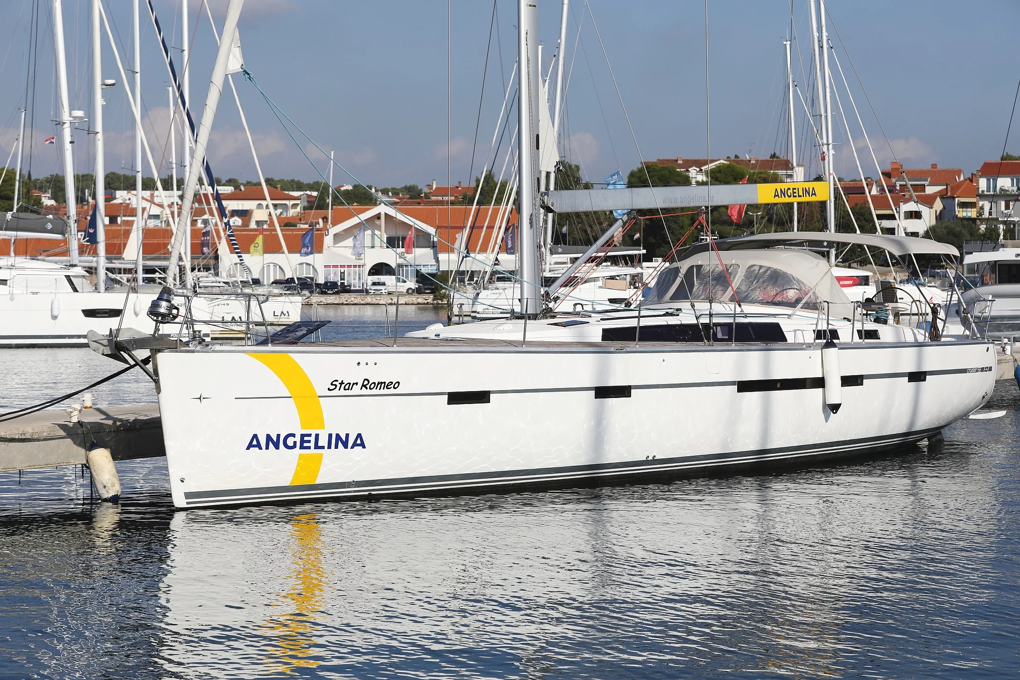 Bavaria Cruiser 56 - 5 + 1 cab. (Star Romeo)  - 48