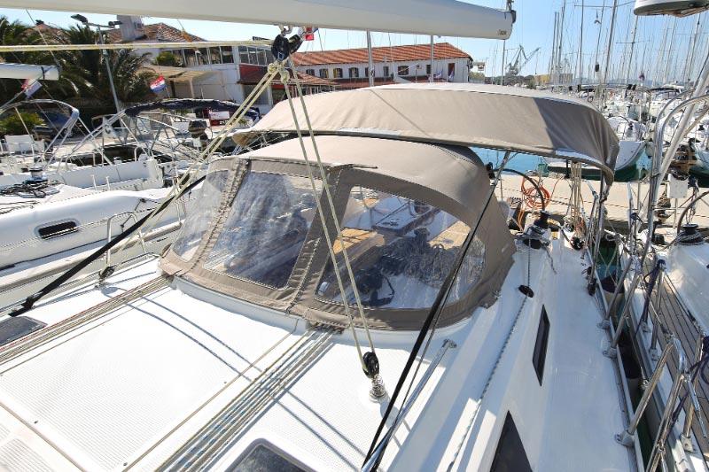 Photo #8 - Bavaria Cruiser 37 - 3 cab. (Adriana) en Pula - 44827