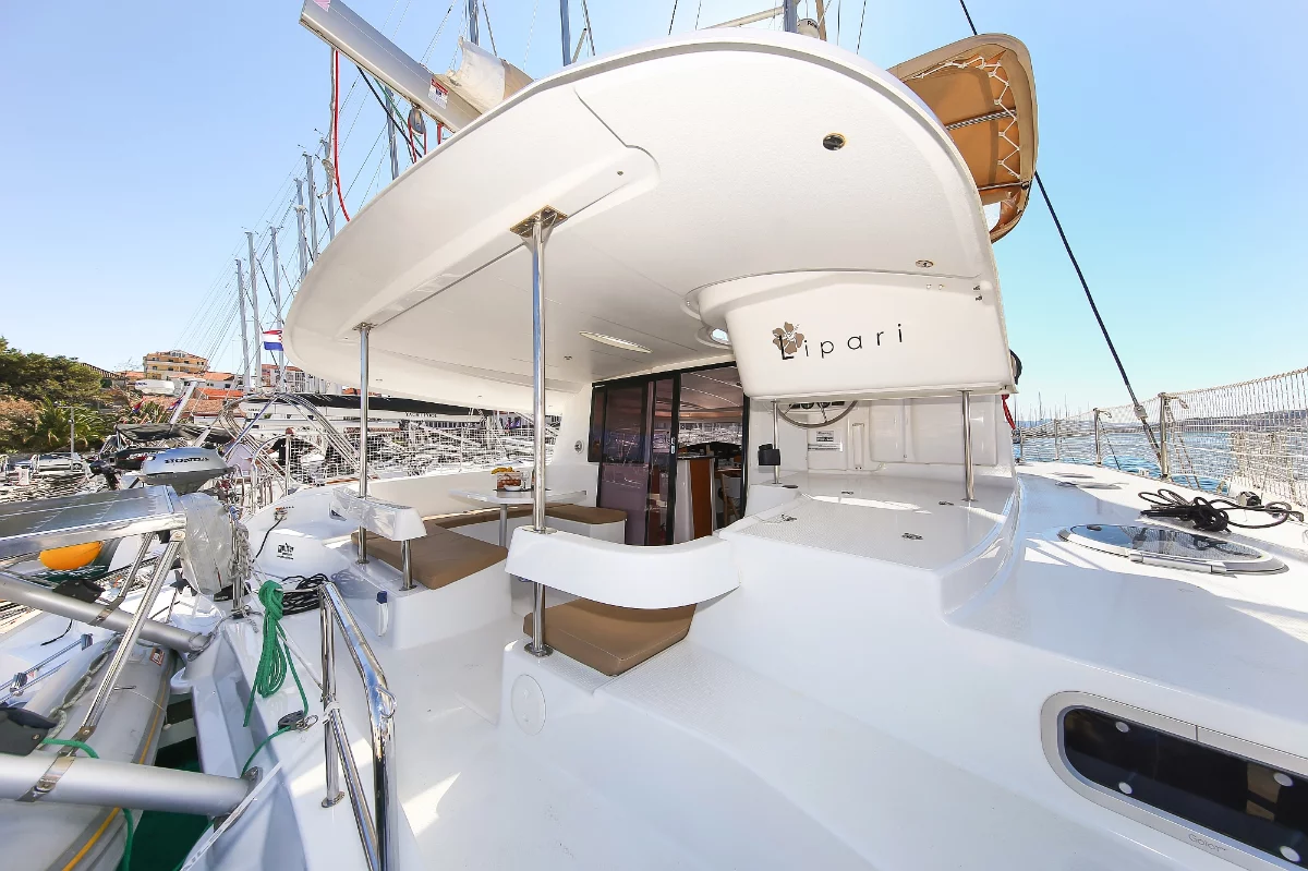 Lipari 41 (Mahana)  - 31