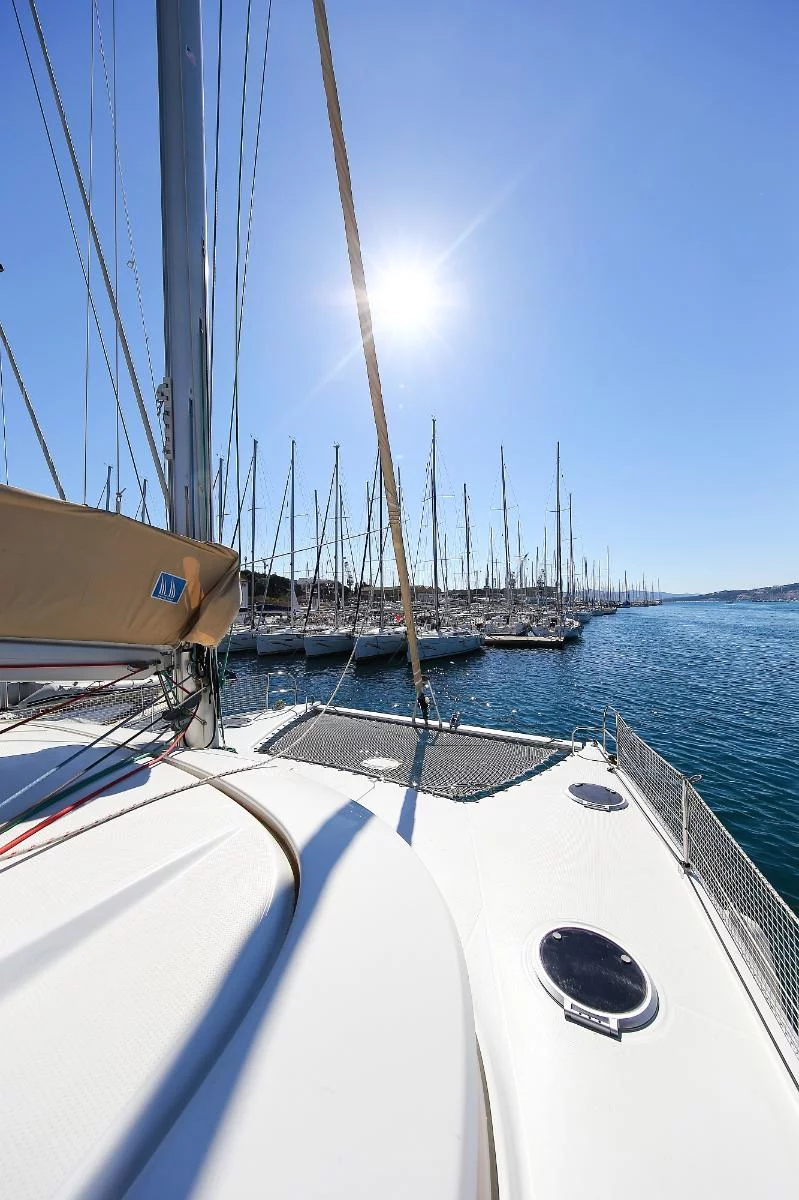 Lipari 41 (Mahana)  - 40