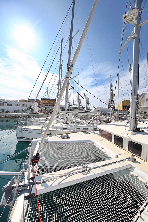 Photo #4 - Lagoon 400 S2 - 4 + 2 cab. (Elea) in Trogir - 44850