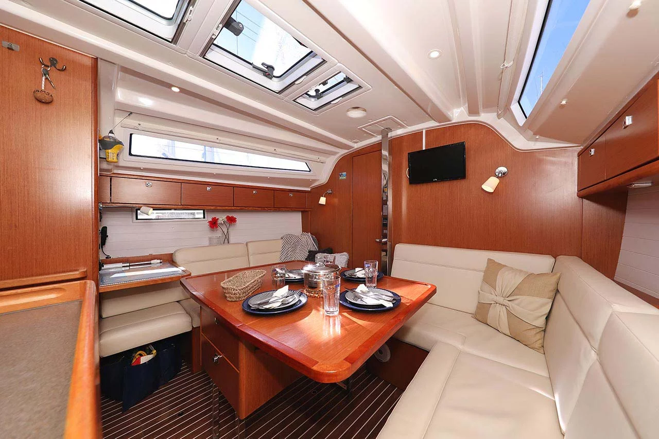 Bavaria Cruiser 37 - 3 cab. (Samsara)  - 11