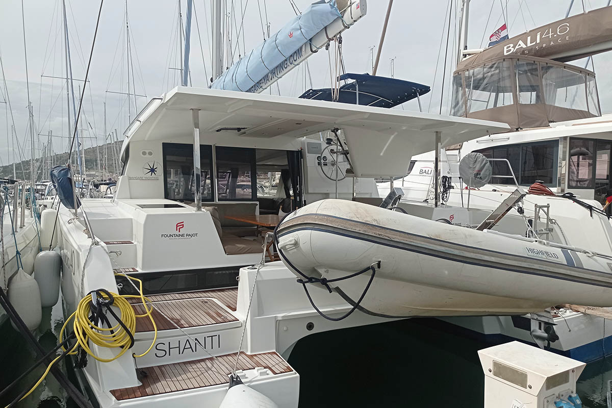 Photo #1 - Fountaine Pajot Lucia 40 - 4 cab. (Shanti) en Trogir - 44909