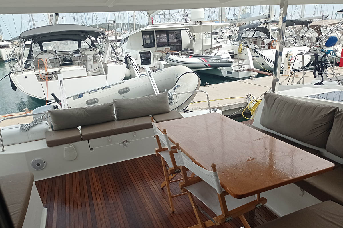 Photo #6 - Fountaine Pajot Lucia 40 - 4 cab. (Shanti) en Trogir - 44909