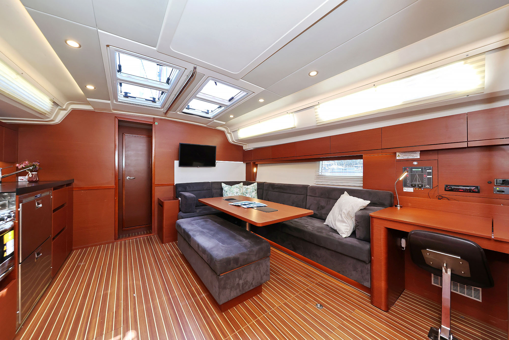 Hanse 508 - 5 + 1 cab. — photo 11
