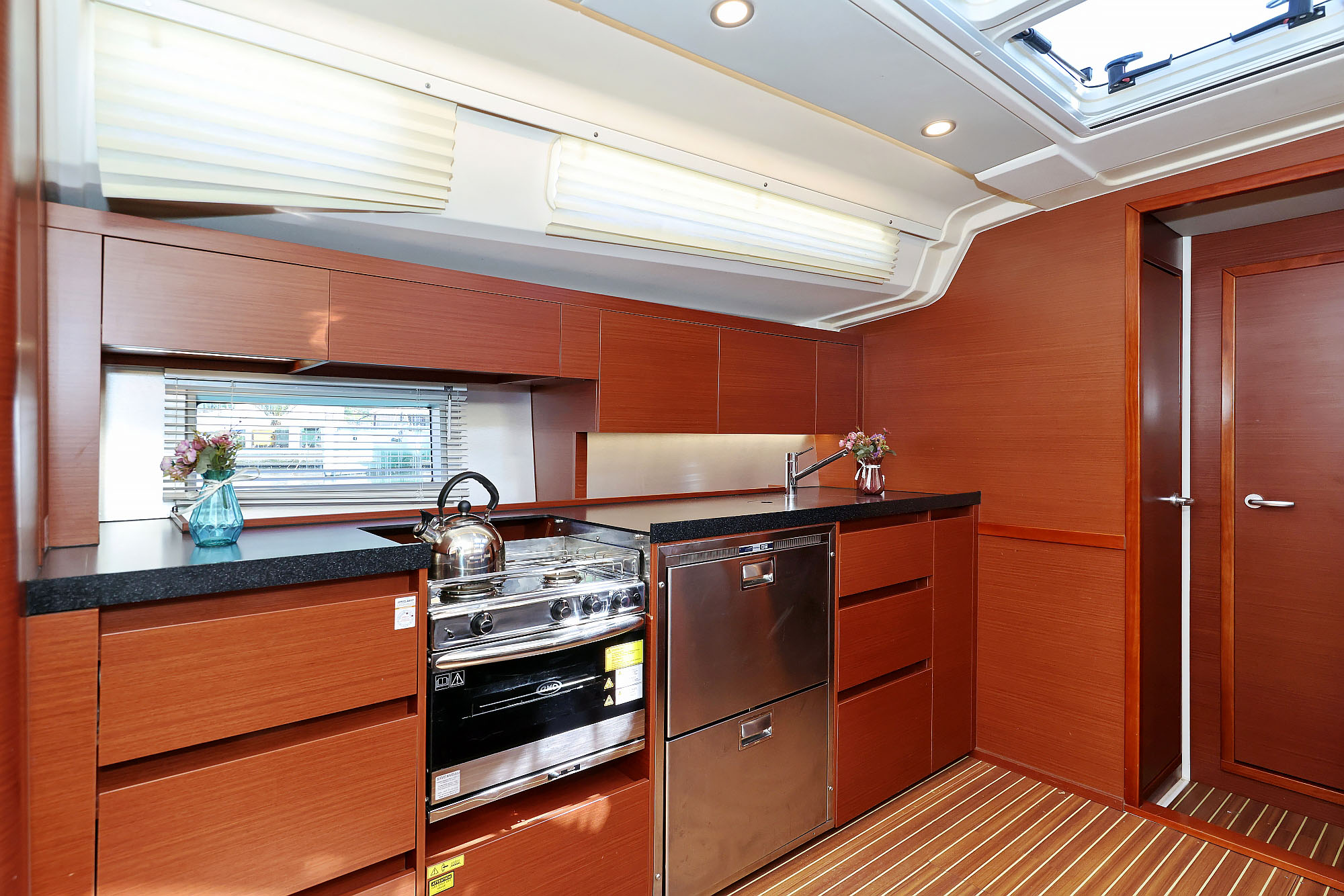 Hanse 508 - 5 + 1 cab. — photo 13