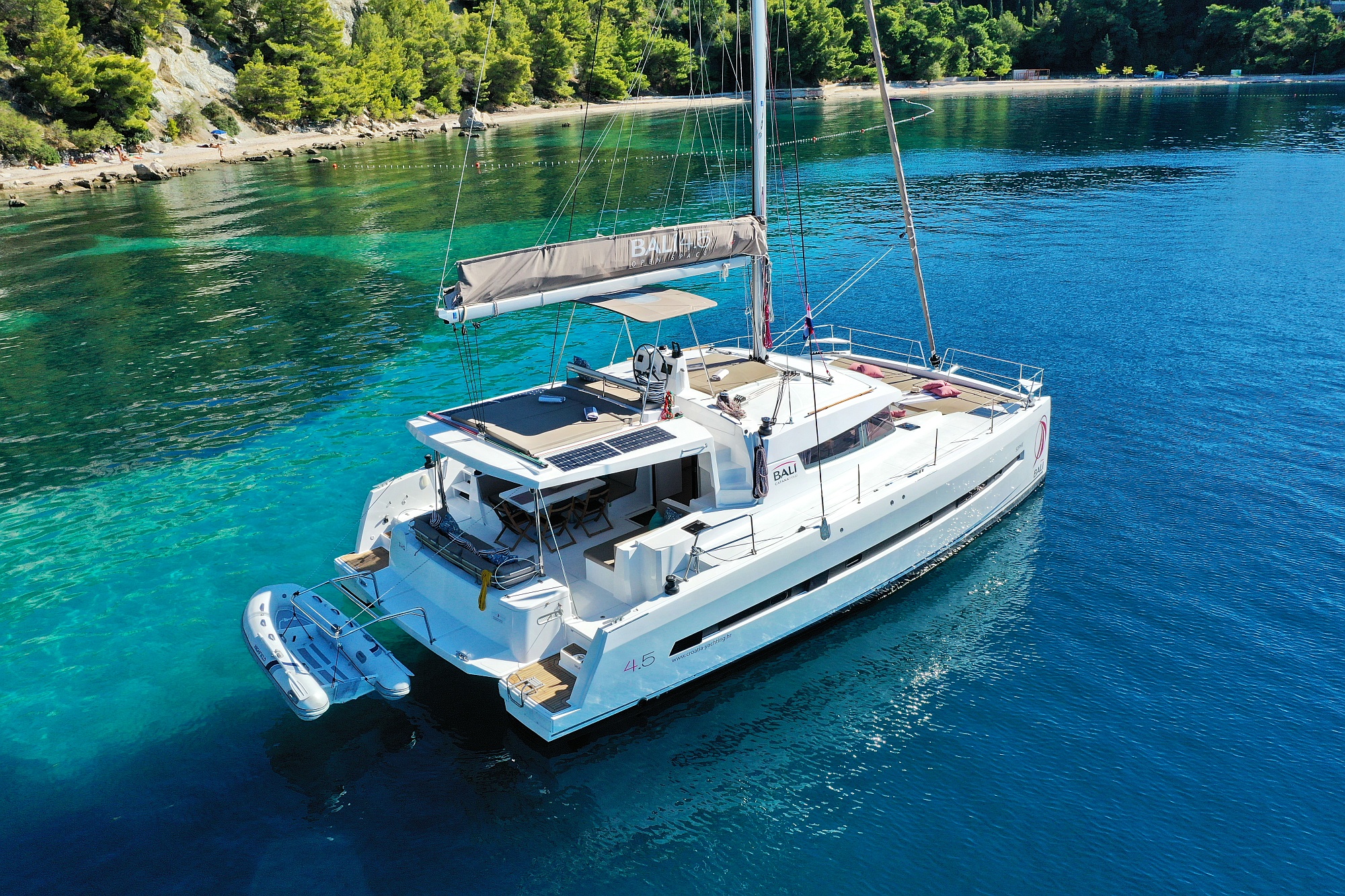 Photo #4 - Bali 4.5 - 4 + 2 cab. (Chimaera) in Trogir - 44982
