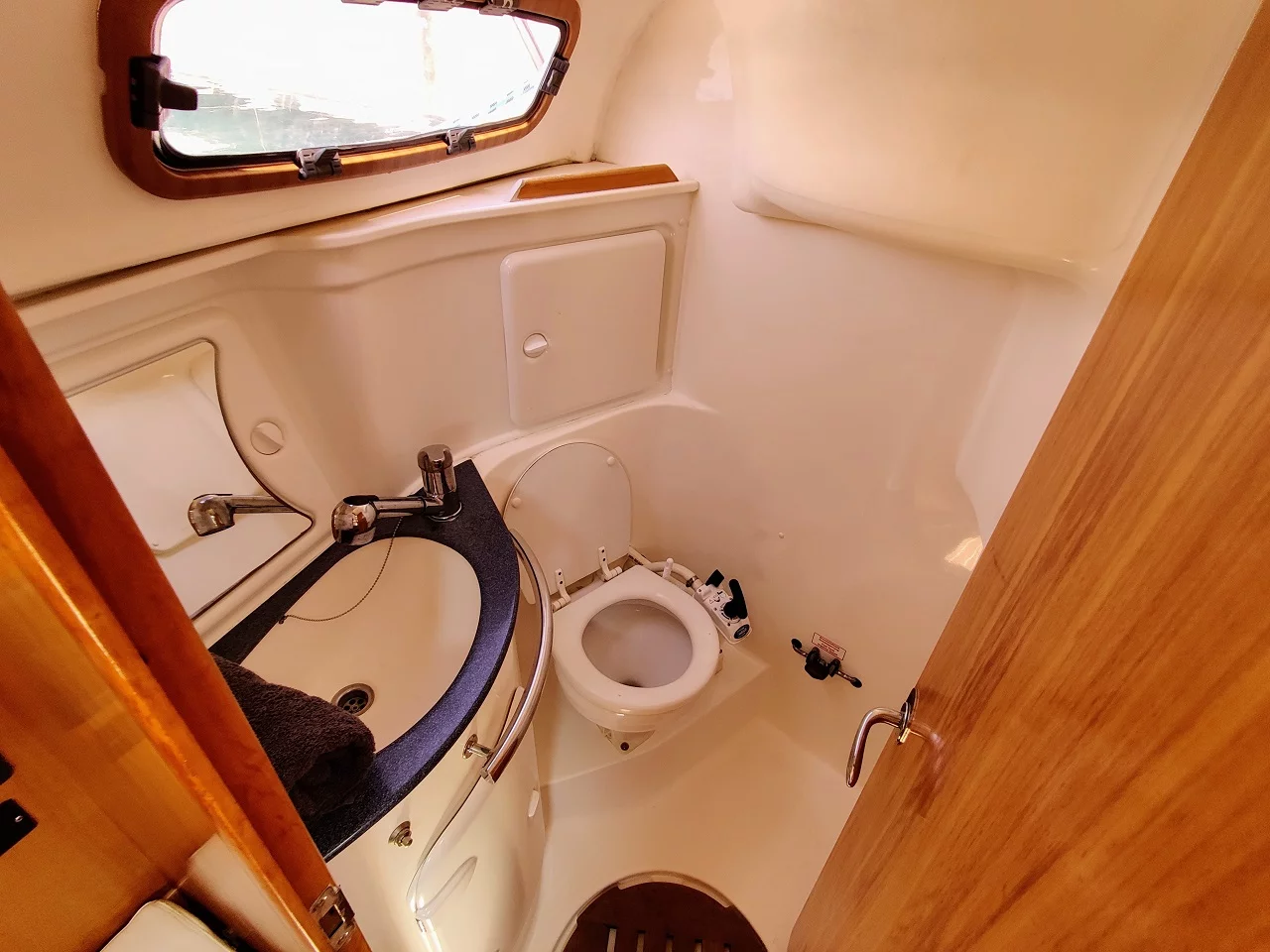 Bavaria 30 Cruiser (Nina)  - 9