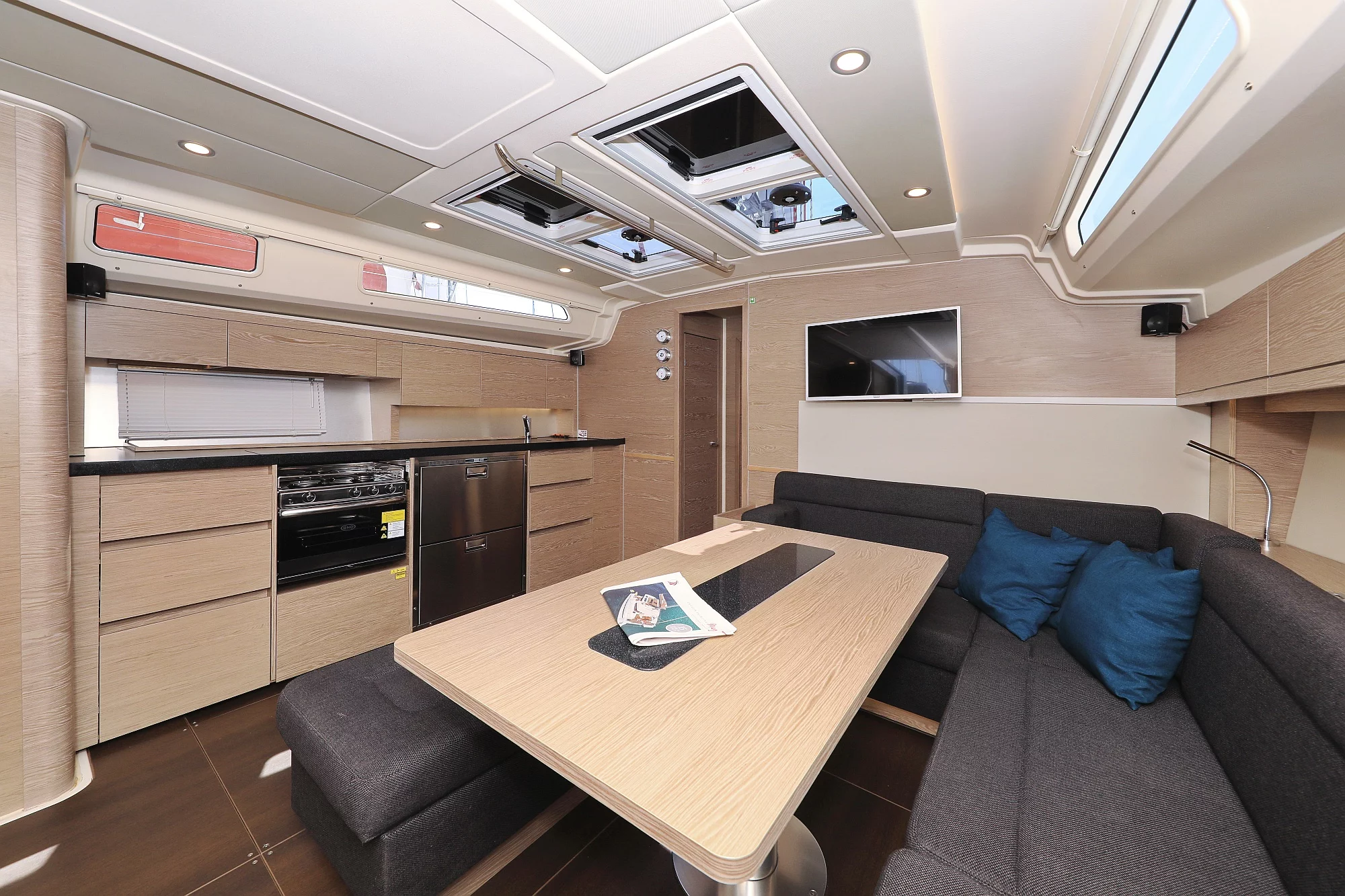 Hanse 508 - 5 + 1 cab. (Attraction)  - 12
