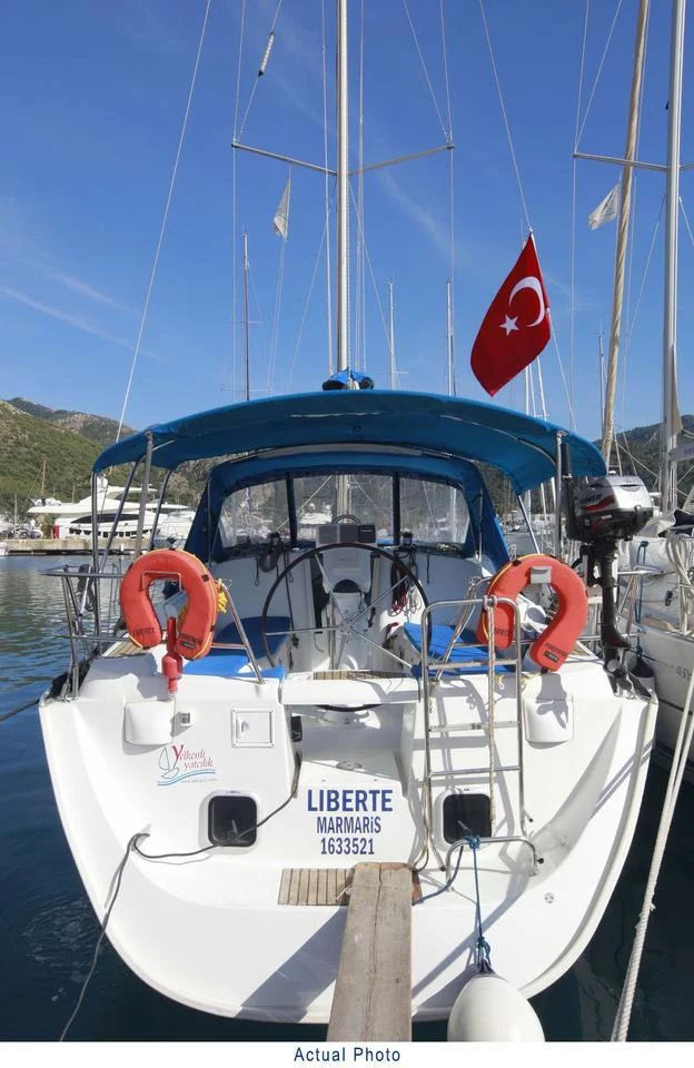 Oceanis Clipper 373 (Liberte)  - 11