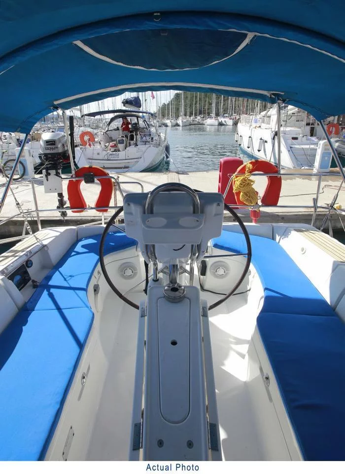 Oceanis Clipper 373 (Liberte)  - 14
