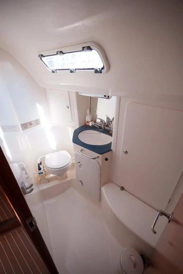 Bavaria 38 (Meander)  - 24