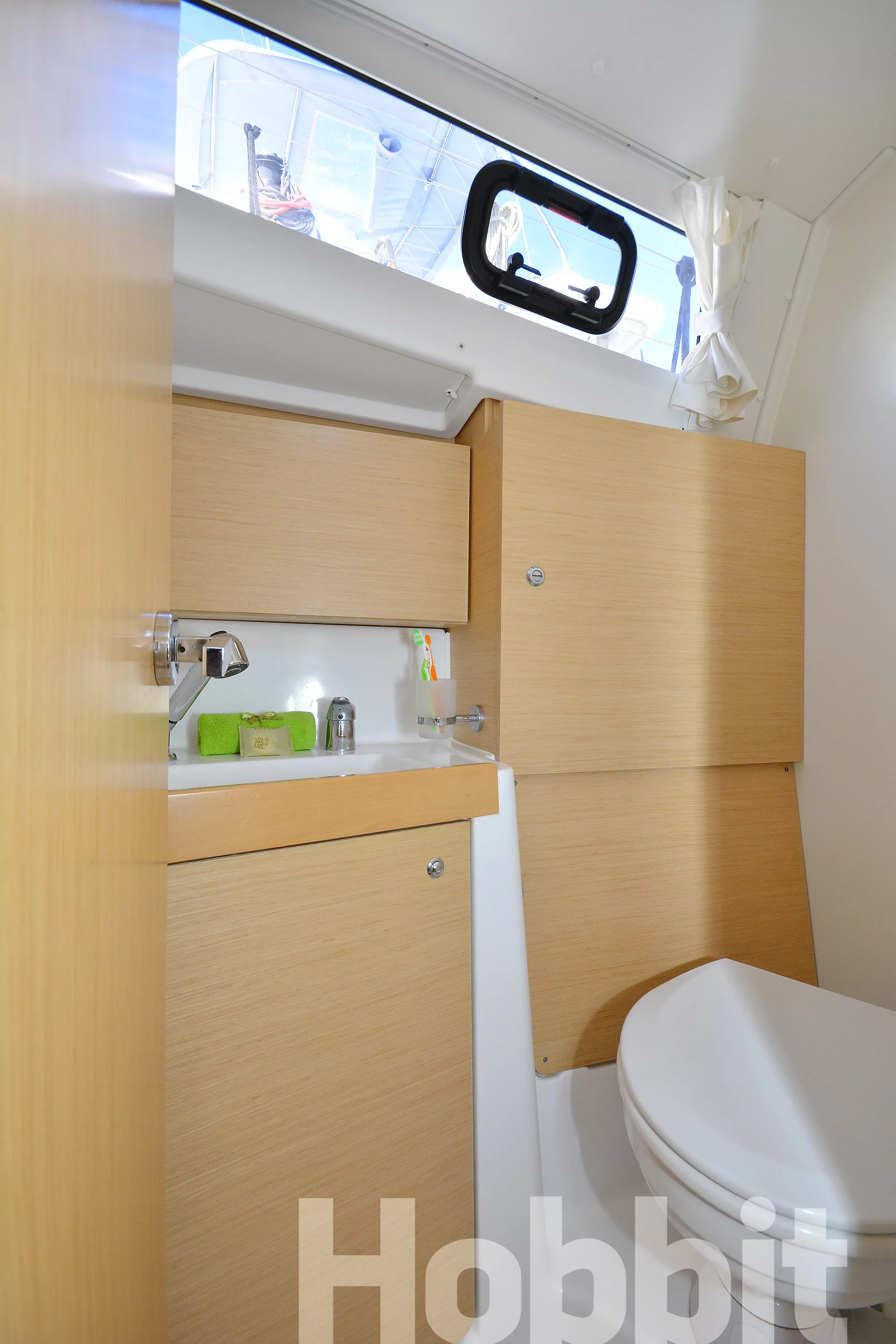 Oceanis 35 (Hobbit)  - 5