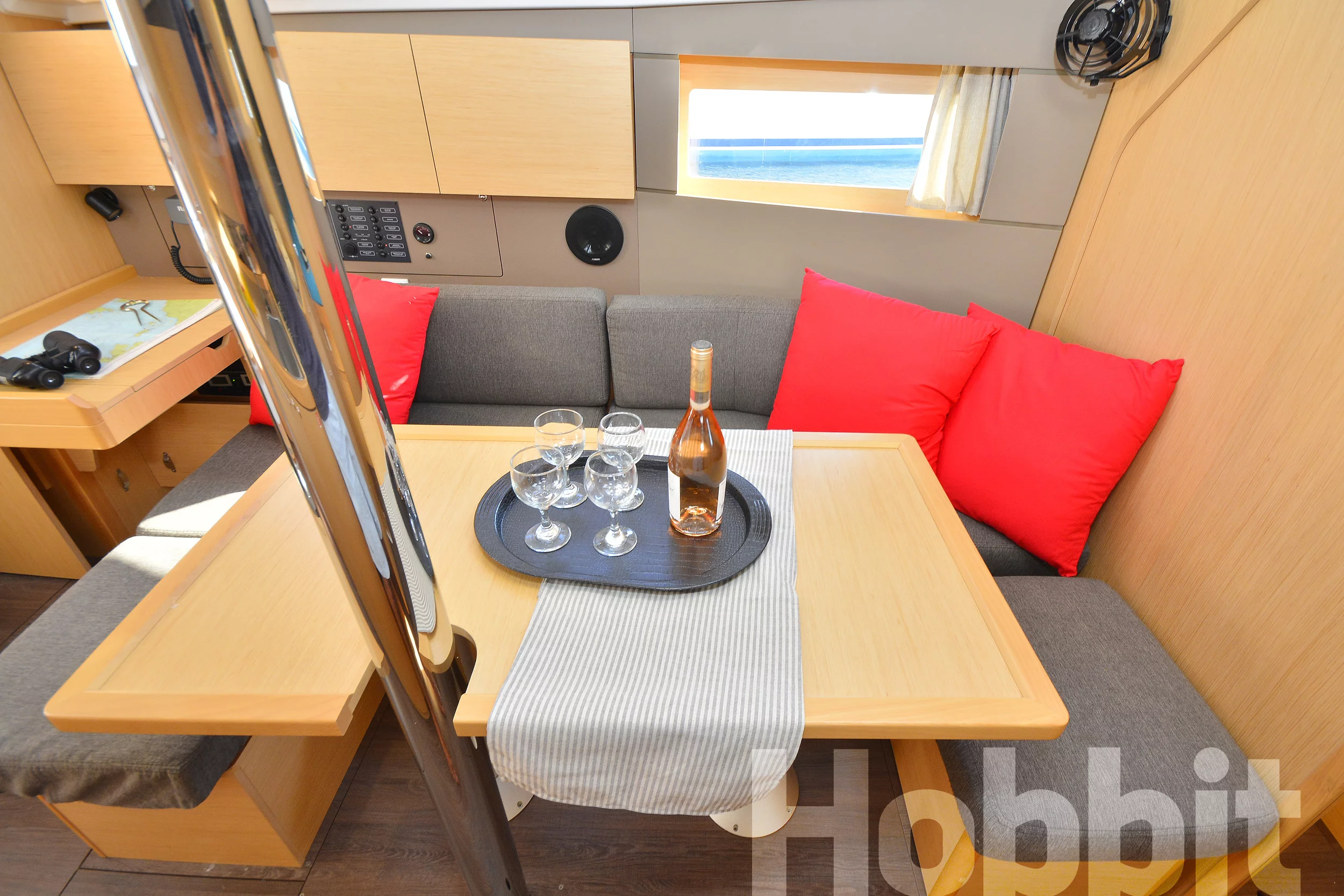Oceanis 35 (Hobbit)  - 8