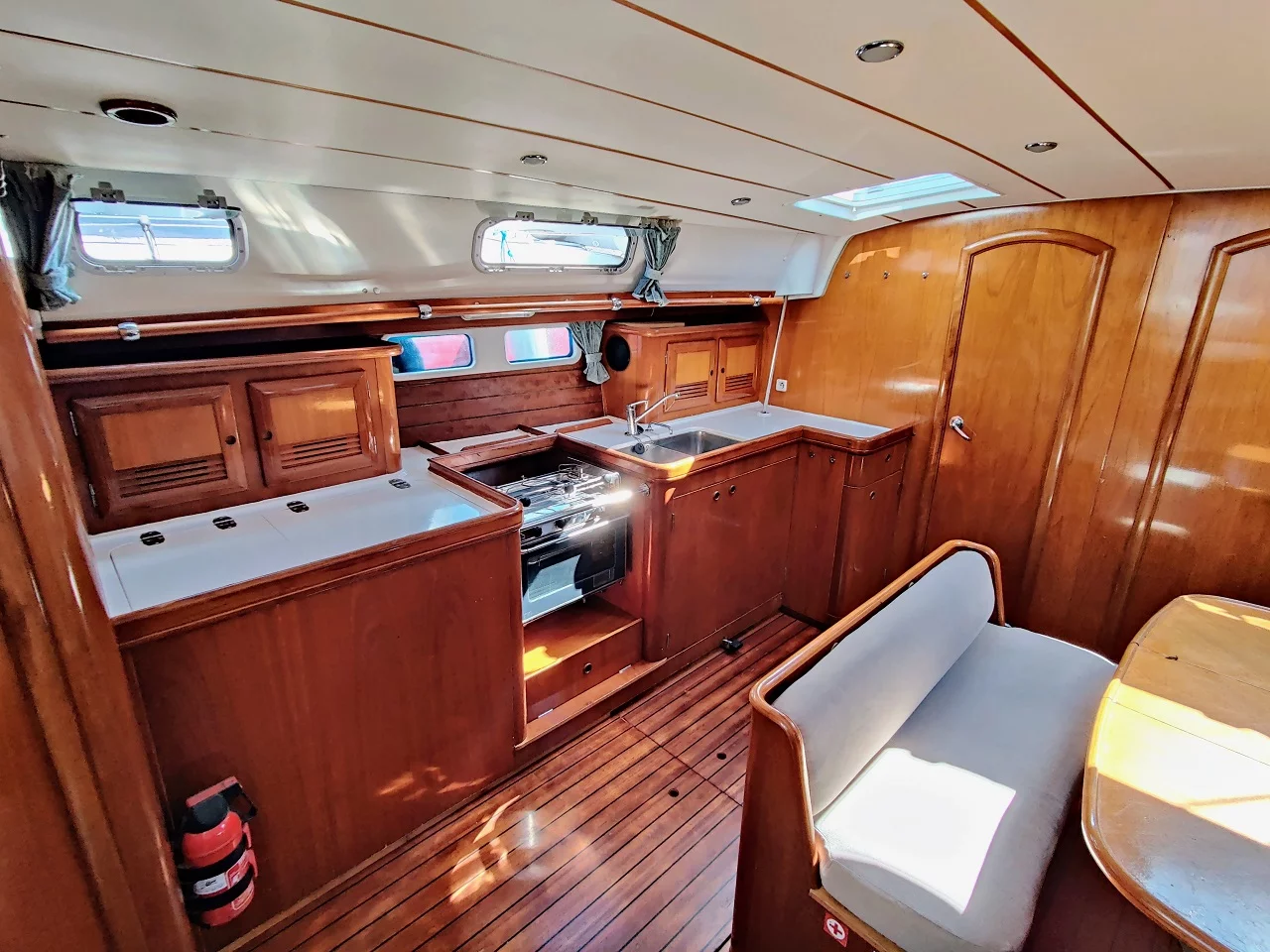 Oceanis Clipper 461 (Rose Runner)  - 6