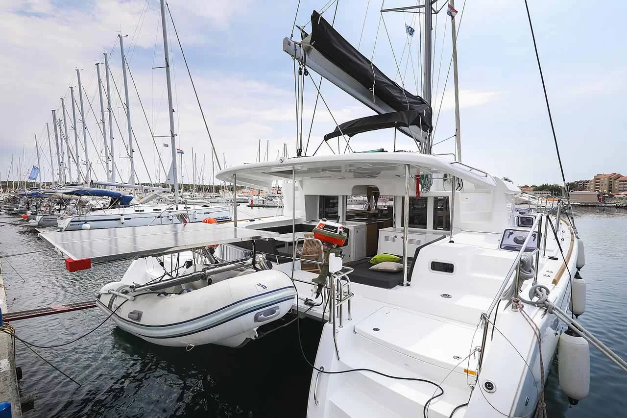 Lagoon 450 F - 4 + 2 cab. (Sunce)  - 19