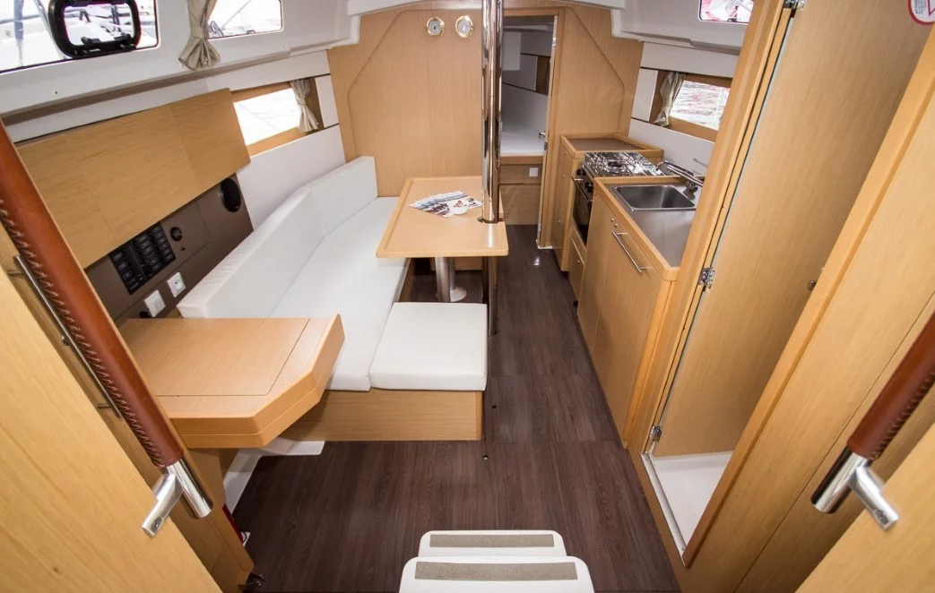 Oceanis 35 (Gala)  - 5