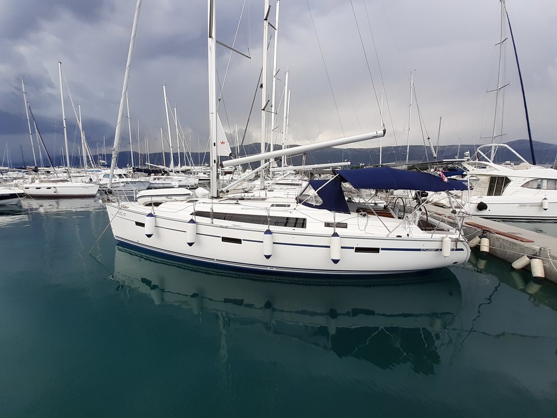 Photo #1 - Bavaria Cruiser 41 - 3 cab. (Frida) in Split - 45326