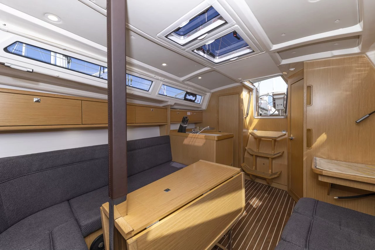 Bavaria Cruiser 34 Style (Lina)  - 11