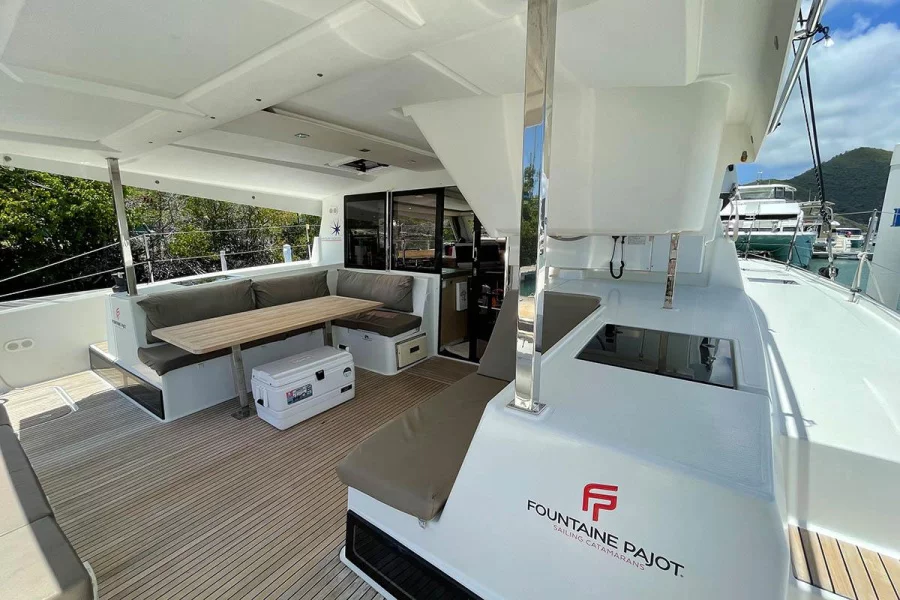 Fountaine Pajot Lucia 40 - 4 cab. (From The Fields)  - 4