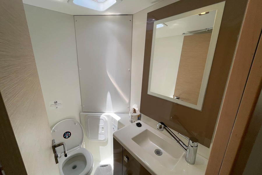Photo #25 - Fountaine Pajot Lucia 40 - 4 cab. (From The Fields) in Nanny Cay - 45339