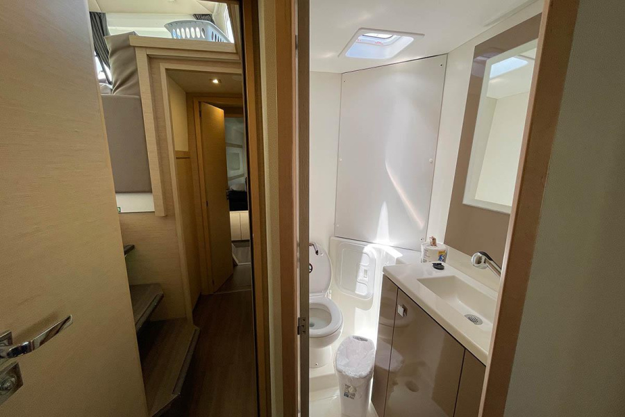 Photo #26 - Fountaine Pajot Lucia 40 - 4 cab. (From The Fields) in Nanny Cay - 45339