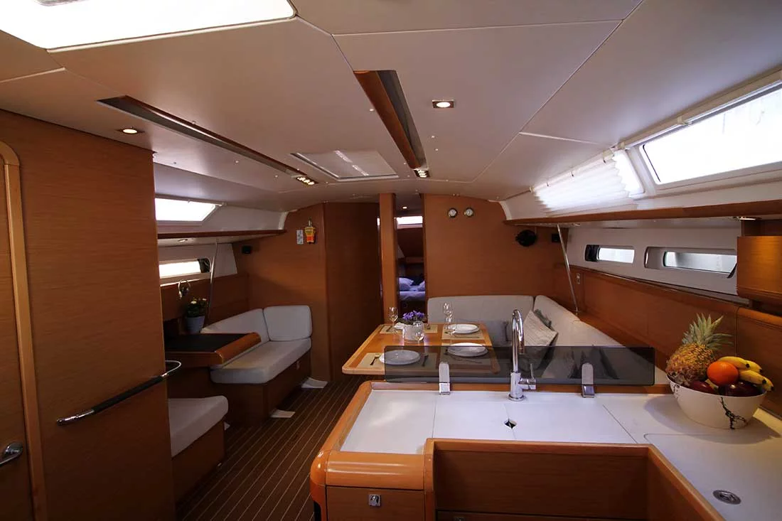 Sun Odyssey 439 (Lucky 7)  - 11