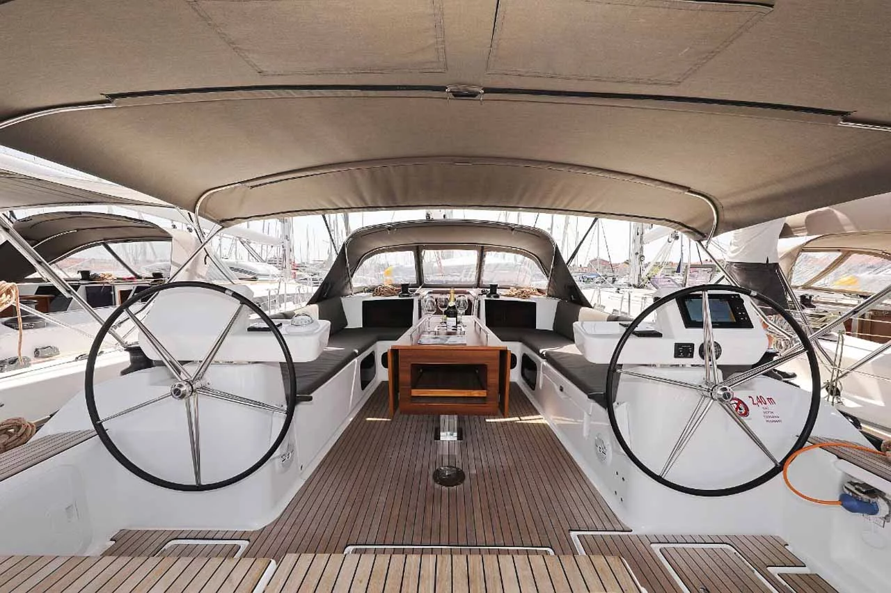 Dufour 520 GL (Luna 77)  - 7