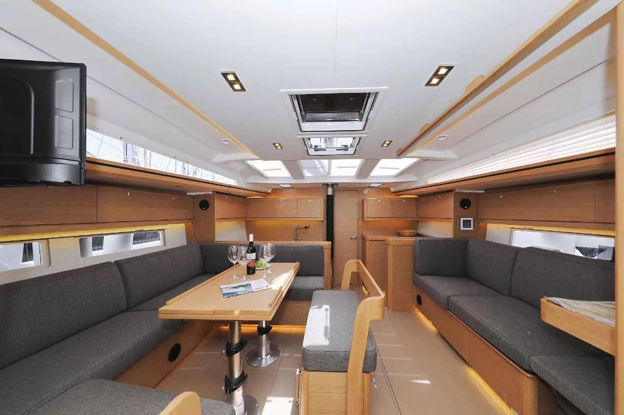 Dufour 520 GL (Luna 77)  - 12