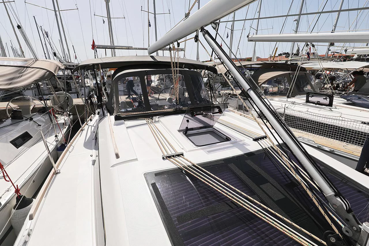 Dufour 382 GL (Elyra)  - 3