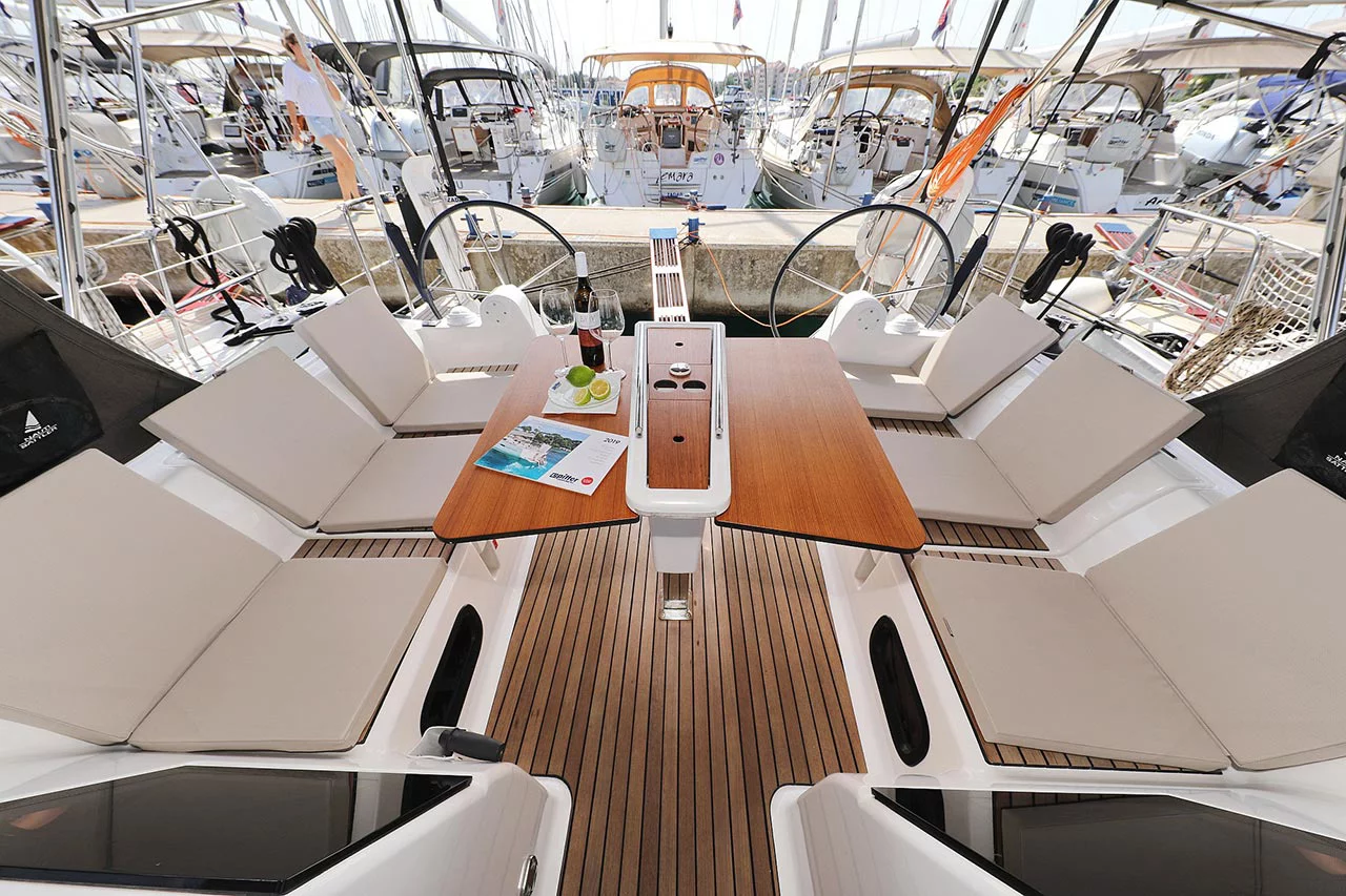 Dufour 382 GL (Elyra)  - 4