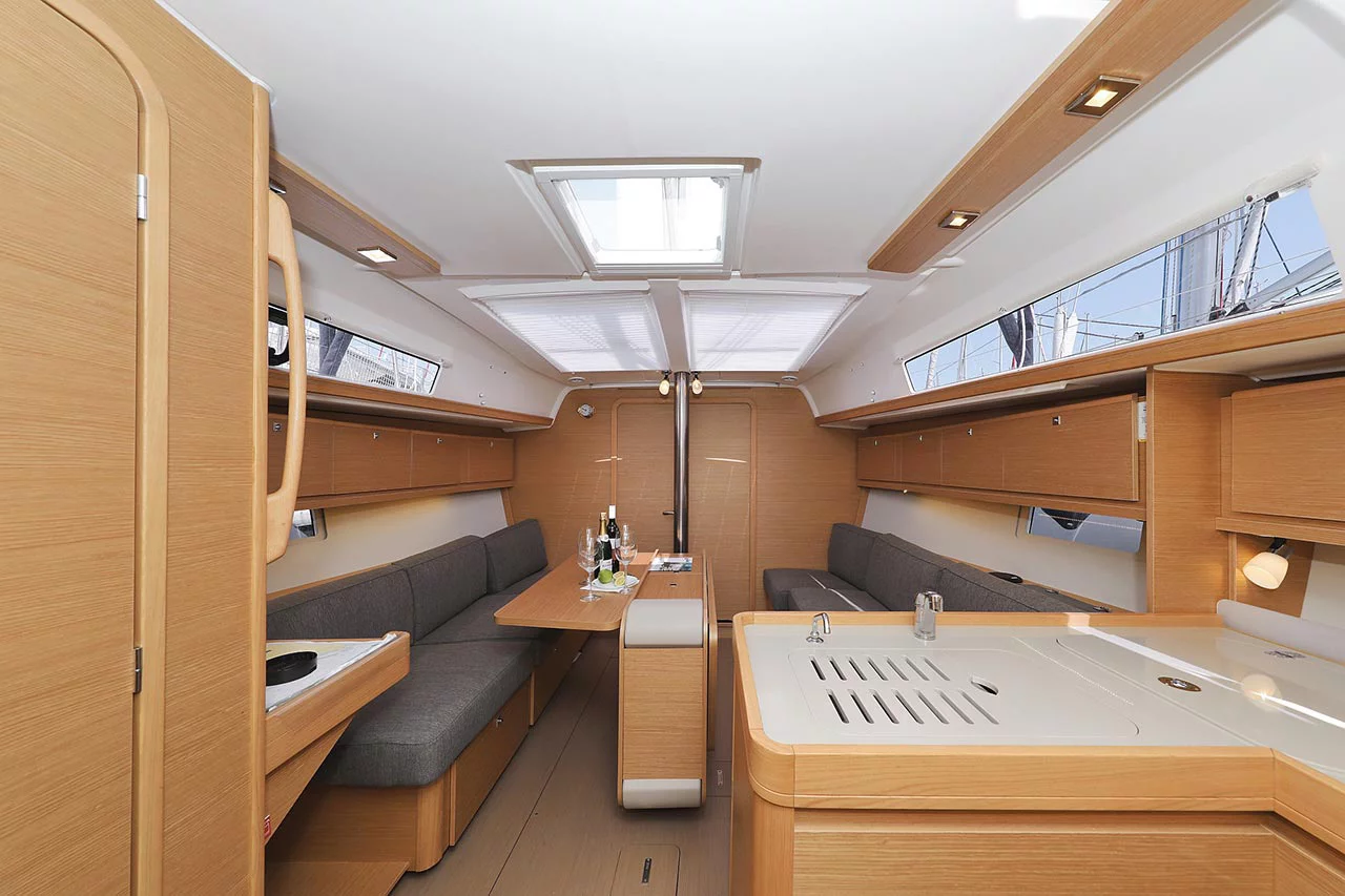 Dufour 382 GL (Elyra)  - 7