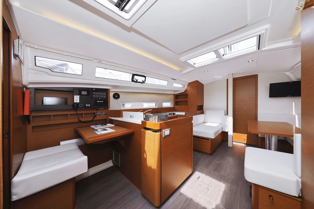 Sun Odyssey 410 - 3 cab. (Beauty)  - 7
