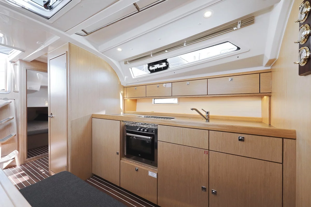 Bavaria Cruiser 41 - 3 cab. (Hemonaty)  - 10