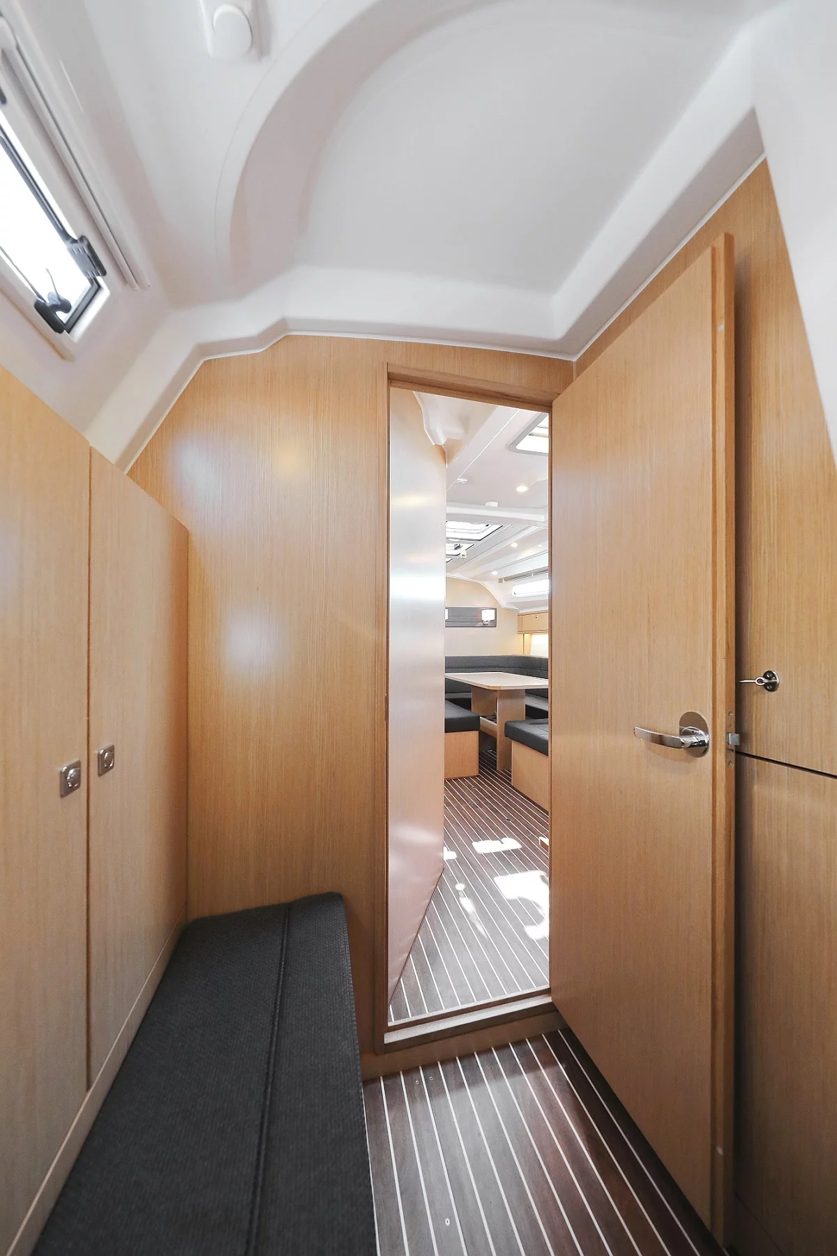 Bavaria Cruiser 41 - 3 cab. (Hemonaty)  - 16